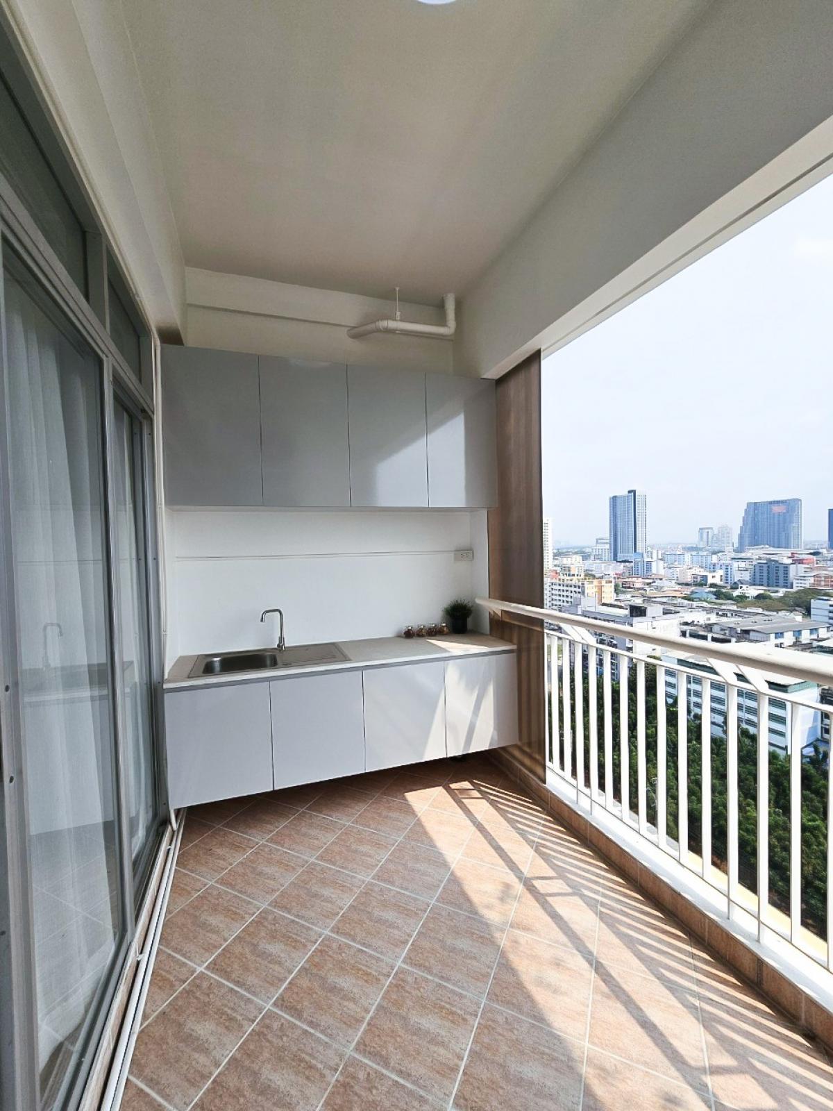 ขายคอนโดรามคำแหง หัวหมาก : ✨️ขายคอนโด ฝักข้าวโพด 2 ห้องนอน✨️ พร้อมเฟอร์นิเจอร์ Built in แบบจุกๆ