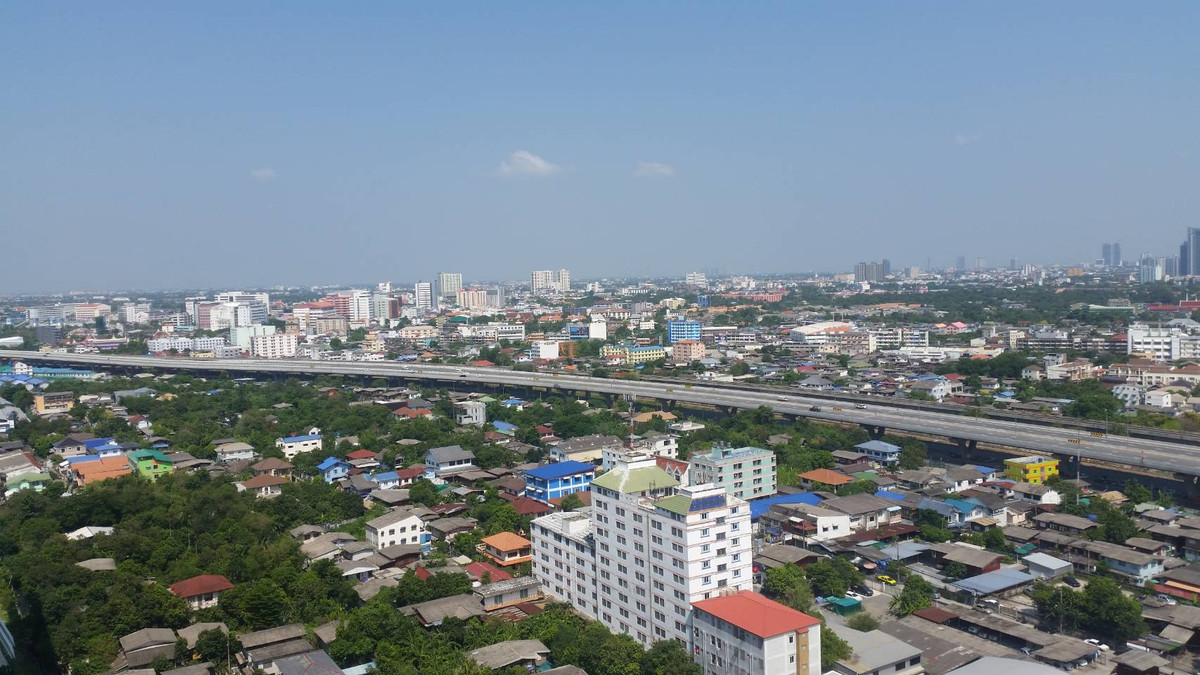 For RentCondoBang Sue, Wong Sawang, Tao Pun : Condo for rent, Regent Home Bang Son Phase 27, beautiful room, Building B, 24th floor, open view, north, rent 8,000 baht 