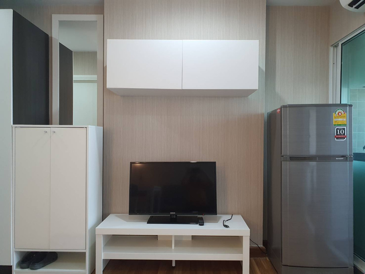 For RentCondoBang Sue, Wong Sawang, Tao Pun : Condo for rent, Regent Home Bang Son Phase 27, beautiful room, Building B, 24th floor, open view, north, rent 8,000 baht 