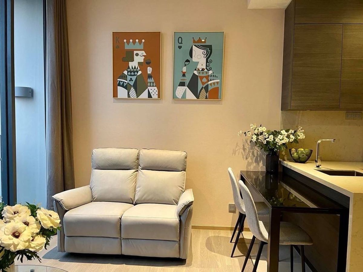 ให้เช่าคอนโดสุขุมวิท อโศก ทองหล่อ : 🔥THE ESSE ASOKE Condo | 1 Bed | 48 sqm | Floor 17 | 45,000 baht 🔥1 ห้องนอน 1 ห้องน้ำ มีอ่างอาบน้ำ🛀ขนาด 48 ตร.ม. ชั้น 17 วิวดีเฟอร์นิเจอร์ครบ ตกแต่งสวย พร้อมอยู่