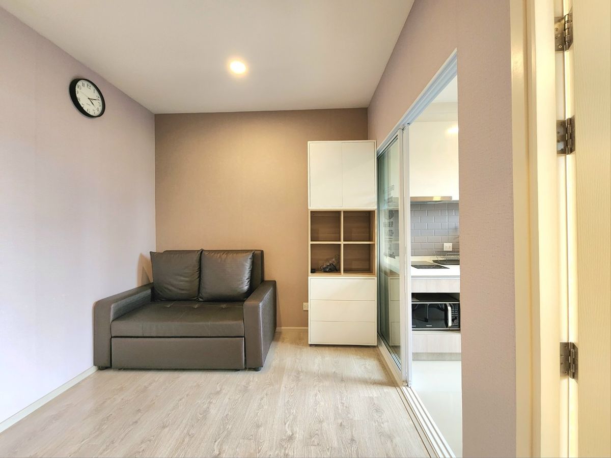 ขายคอนโดปิ่นเกล้า จรัญสนิทวงศ์ : ลดราคาโหด ขายห้องหายาก ทิศใต้ 32 ตารางเมตร **ขายพร้อมอยู่** ขาย The Tree จรัญ30 คอนโดทำเลศิริราช ยูนิตน้อยสุดส่วนตัว 12 ห้องต่อ 1 ชั้น สังคมดีมาก SN494.10