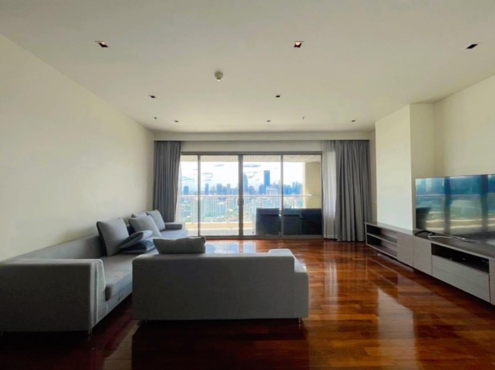 ให้เช่าคอนโดสุขุมวิท อโศก ทองหล่อ : 3 Bed 210 Sqm - RENT @BTS Asoke - 115,000 THBNegotiable -  PARK GREEN VIEW