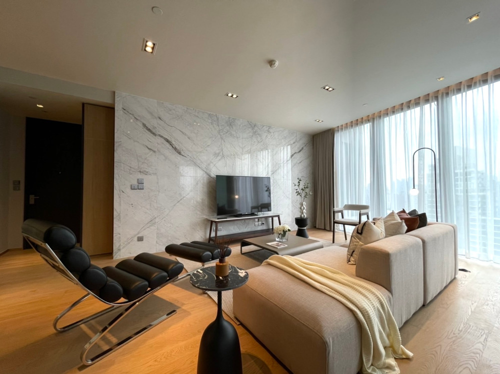 ขายคอนโดสุขุมวิท อโศก ทองหล่อ : Beatniq Sukhumvit 32: 2+1bed 3bath 2XFl 107.61sqm. 34,000,000 Am: 0656199198