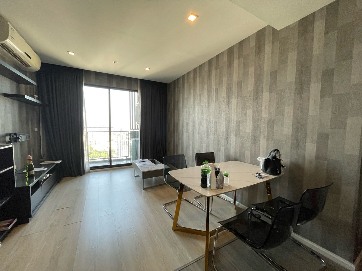 ให้เช่าคอนโดรัชดา ห้วยขวาง : ว่างแล้ว 🔥Quinn ratchada 17🔥 ห้องกว้างมาก 67 sqm แบบ 2 ห้องนอน เช่า 32,000 เท่านั้น ใกล้ mrt สุทธิสาร สนใจนัดชมห้องได้  064-6696546 มินนี่ (เบอร์นี้แอทไลน์ได้เลยค่ะ)