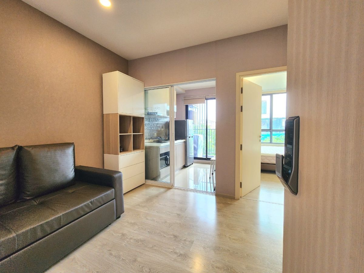 ขายคอนโดปิ่นเกล้า จรัญสนิทวงศ์ : ลดราคาโหด ขายห้องหายาก ทิศใต้ 32 ตารางเมตร **ขายพร้อมอยู่** ขาย The Tree จรัญ30 คอนโดทำเลศิริราช ยูนิตน้อยสุดส่วนตัว 12 ห้องต่อ 1 ชั้น สังคมดีมาก SN494.10