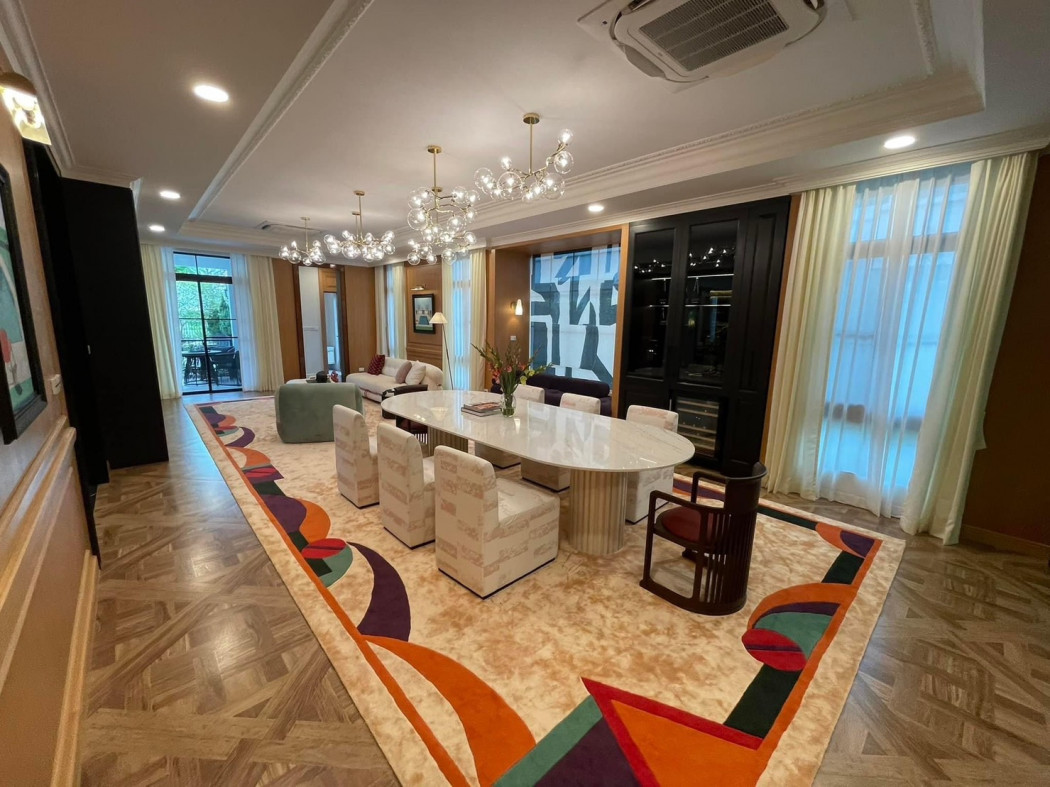 For RentHousePattanakan, Srinakarin : For rent, luxury house, Nantawan Rama 9, Krungthep Kreetha, 5 bedrooms, corner plot, pool view