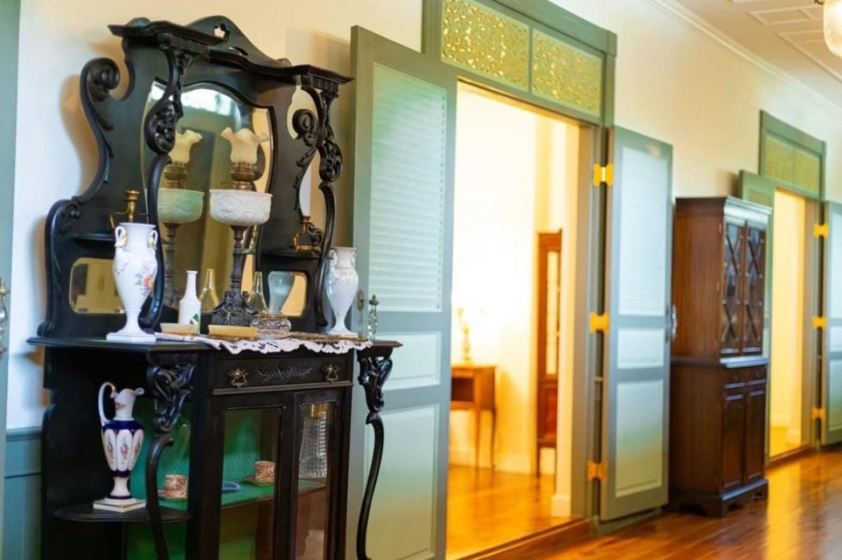 For SaleHouseMahachai Samut Sakhon : 📢👇 For sale / rent 2 houses on 3 rai of land, Colonial style and California style, located in Krathum Baen District, Samut Sakhon