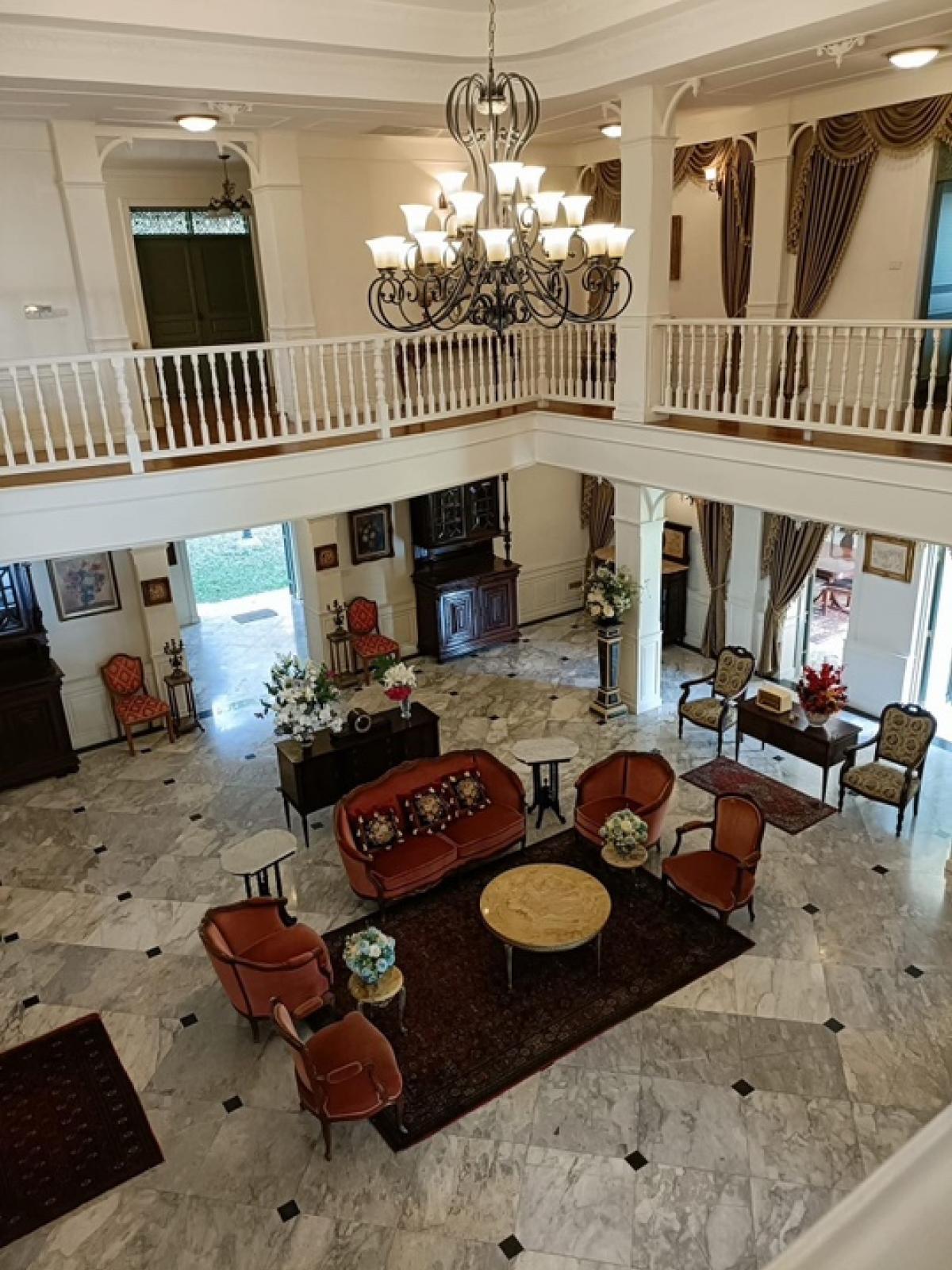 For SaleHouseMahachai Samut Sakhon : 📢👇 For sale / rent 2 houses on 3 rai of land, Colonial style and California style, located in Krathum Baen District, Samut Sakhon