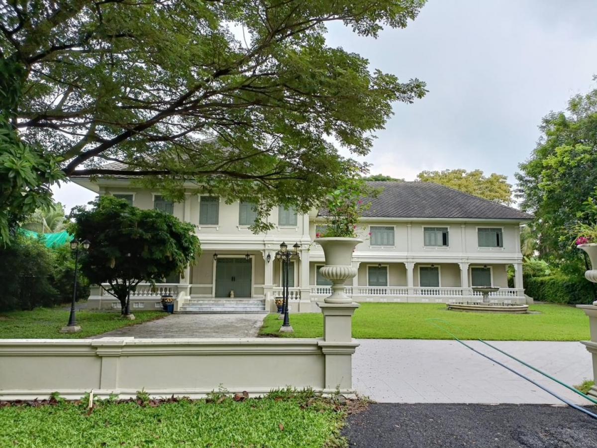 For RentHouseMahachai Samut Sakhon : 📢👇 For sale / rent 2 houses on 3 rai of land, Colonial style and California style, located in Krathum Baen District, Samut Sakhon