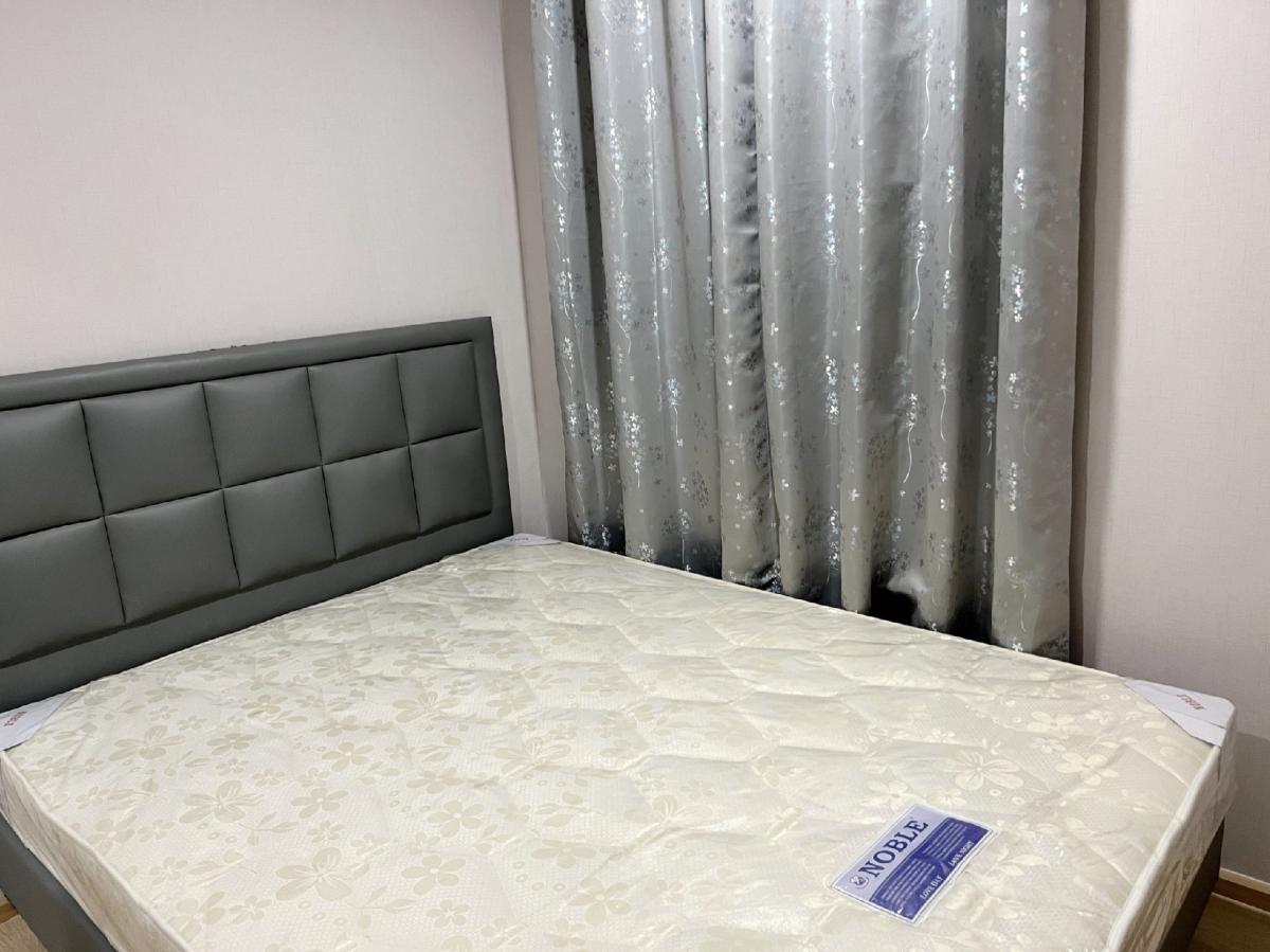 ให้เช่าคอนโดปิ่นเกล้า จรัญสนิทวงศ์ : Plum Condo Pinklao Station for rent : 1 bedroom for 26 sqm. Road View  on 4th floor.With fully furnished and electrical appliances.Located on Somdetprapinklao Road , next to Pata Pinklao and 600 m. to MRT Bangyikhan.Rental only for 10,000 / m