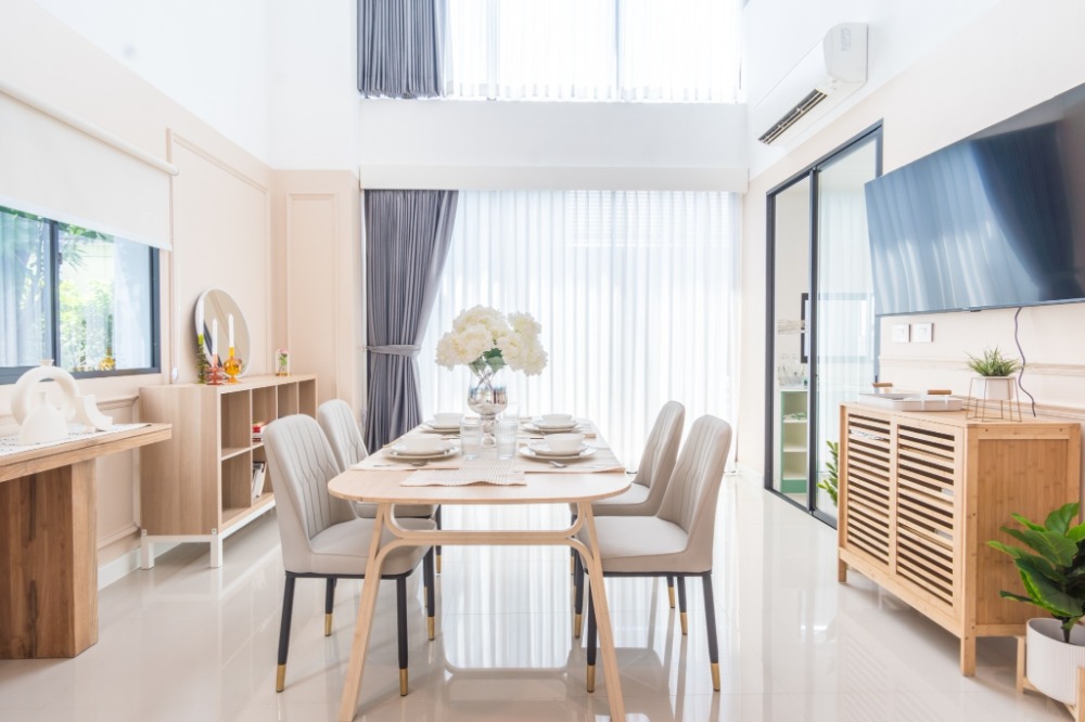 For SaleTownhomePattanakan, Srinakarin : S-HNVNS102 For sale Townhome Nirvana Define Rama 9, size 22 sq.w., 3.5 floors, the front of the house faces east, usable area 230 sq.m., 3 bedrooms, 4 bathrooms, 16 million, 064-959-8900