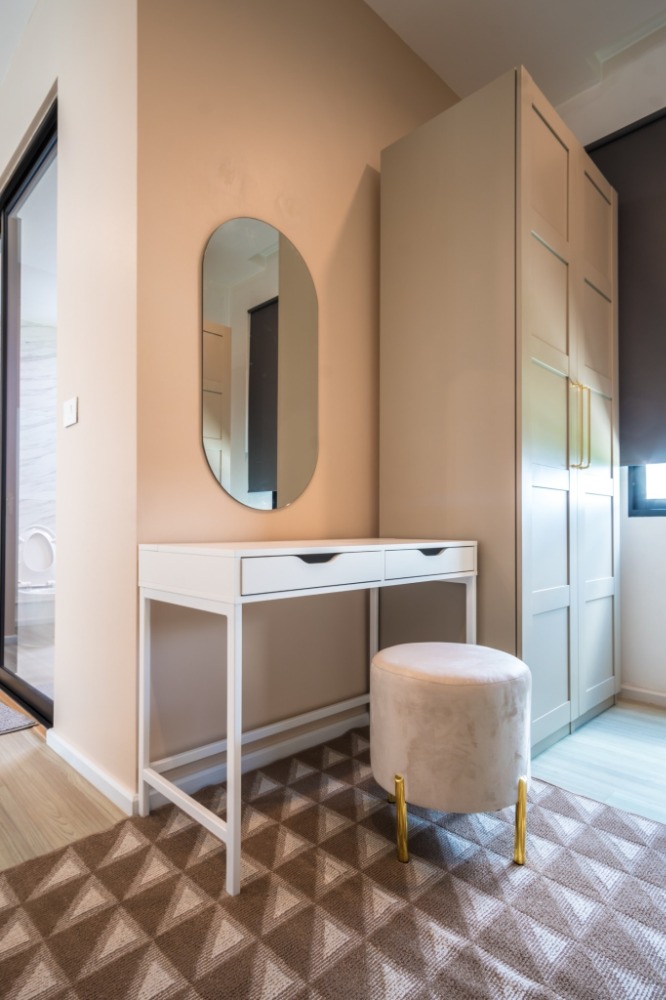 For SaleTownhomePattanakan, Srinakarin : S-HNVNS102 For sale Townhome Nirvana Define Rama 9, size 22 sq.w., 3.5 floors, the front of the house faces east, usable area 230 sq.m., 3 bedrooms, 4 bathrooms, 16 million, 064-959-8900