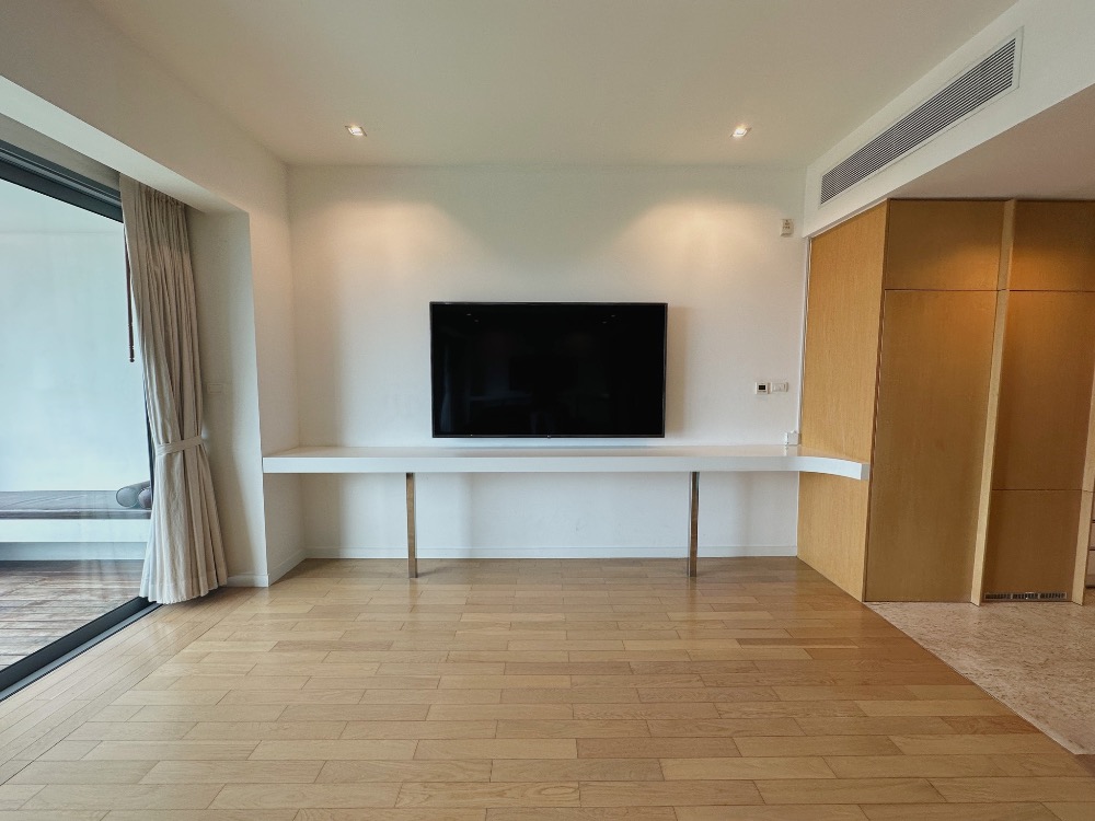 ขายคอนโดพระราม 3 สาธุประดิษฐ์ : For Sale The pano rama3 Price 6,500,000 Baht only // Call 064-1509292