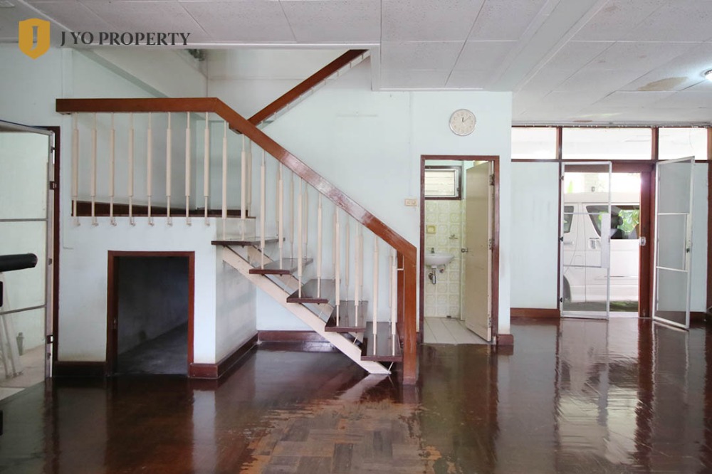 For RentHouseSukhumvit, Asoke, Thonglor : JY-HR299 - For Rent House 2 stories, Detached House, 500 sq.m, 10 Bed, 6 Bath