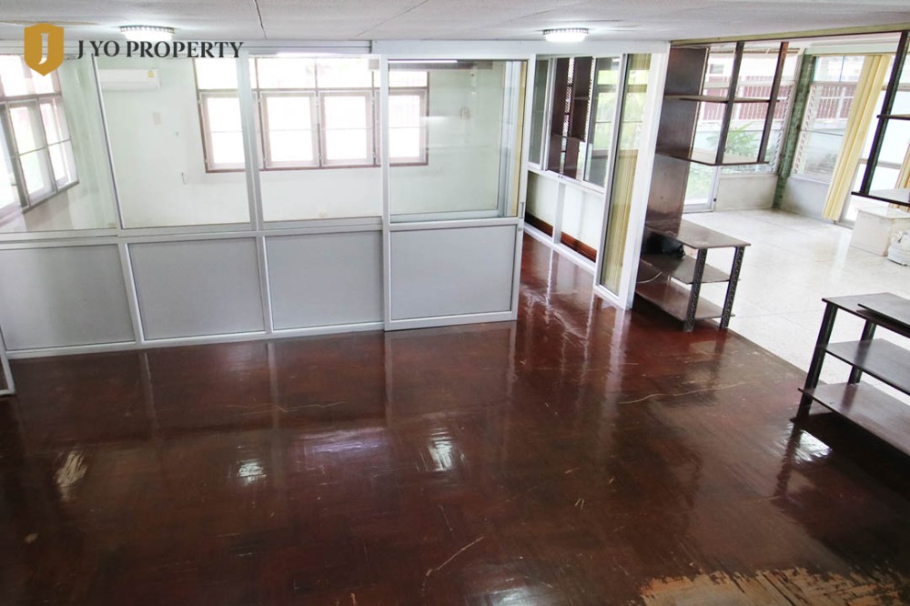 For RentHouseSukhumvit, Asoke, Thonglor : JY-HR299 - For Rent House 2 stories, Detached House, 500 sq.m, 10 Bed, 6 Bath