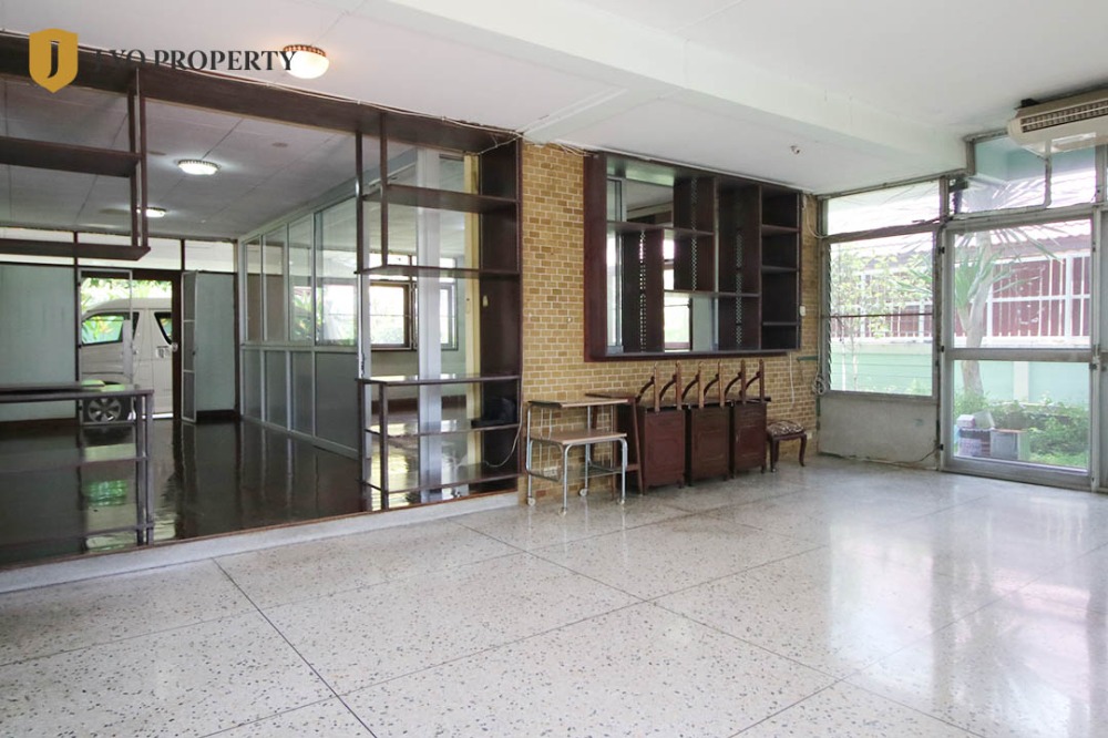 For RentHouseSukhumvit, Asoke, Thonglor : JY-HR299 - For Rent House 2 stories, Detached House, 500 sq.m, 10 Bed, 6 Bath