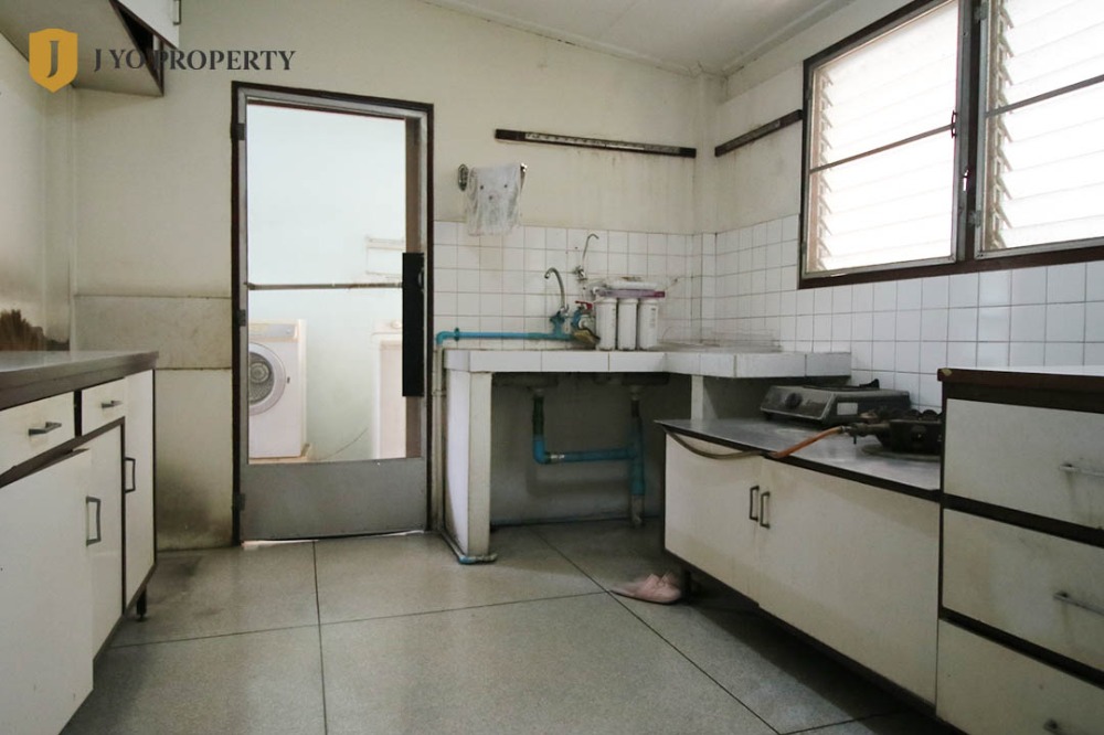 For RentHouseSukhumvit, Asoke, Thonglor : JY-HR299 - For Rent House 2 stories, Detached House, 500 sq.m, 10 Bed, 6 Bath