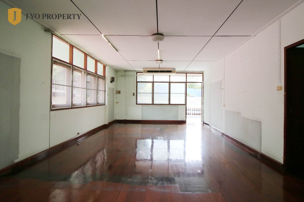 For RentHouseSukhumvit, Asoke, Thonglor : JY-HR299 - For Rent House 2 stories, Detached House, 500 sq.m, 10 Bed, 6 Bath