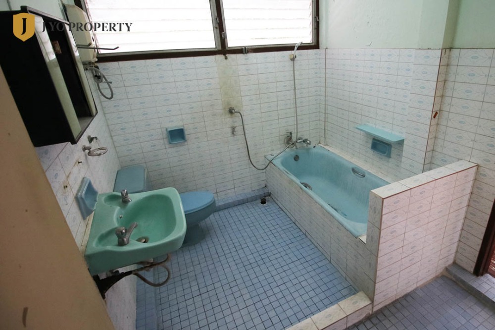 For RentHouseSukhumvit, Asoke, Thonglor : JY-HR299 - For Rent House 2 stories, Detached House, 500 sq.m, 10 Bed, 6 Bath