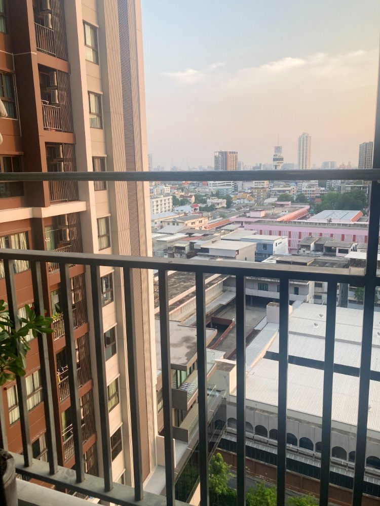 ขายคอนโดปิ่นเกล้า จรัญสนิทวงศ์ : ขาย คอนโด The Parkland จรัญ-ปิ่นเกล้า 1 ห้องนอน 30 ตรม. ชั้น 12A ตกแต่งสวย ติด MRT บางยี่ขัน