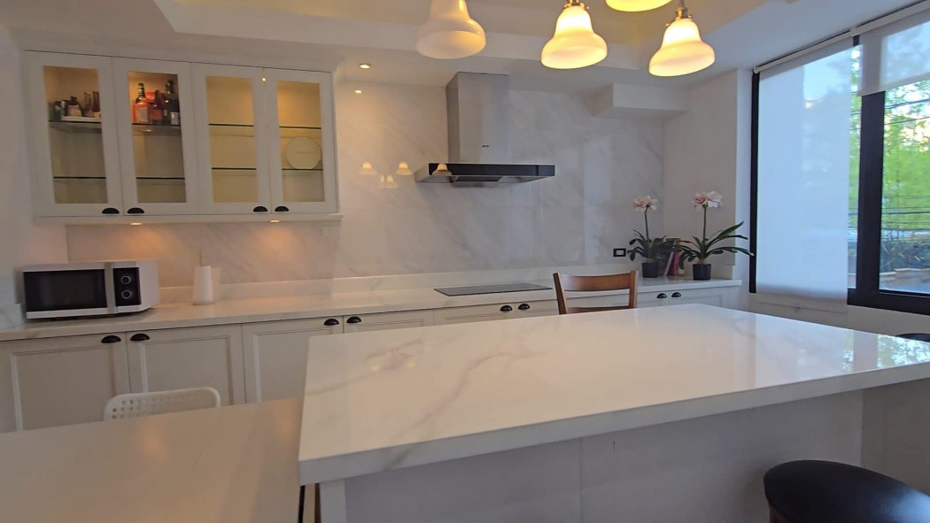 ให้เช่าโฮมออฟฟิศสุขุมวิท อโศก ทองหล่อ : ให้เช่า บ้าน-Home office สุขุมวิท 49 เพียง 1 นาที ถึง Fuji Supermarket