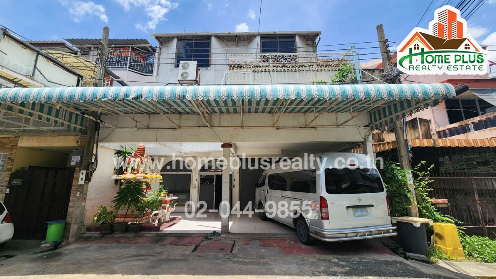 For SaleTownhomeLadprao101, Happy Land, The Mall Bang Kapi : 3-storey townhouse, Soi Lat Phrao 130 (near The Mall Bangkapi), 2 houses for sale connected together
