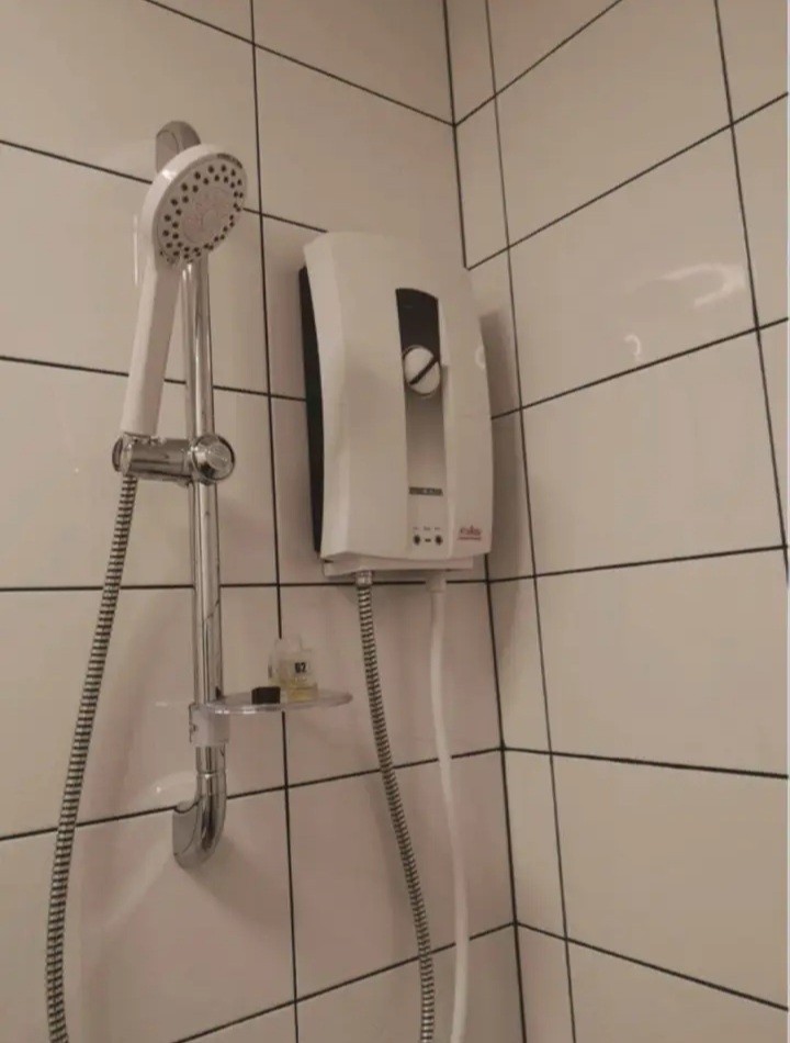 For SaleCondoRatchadapisek, Huaikwang, Suttisan : ✅ S-CTOER122 ✅ Line : @p2nproperty