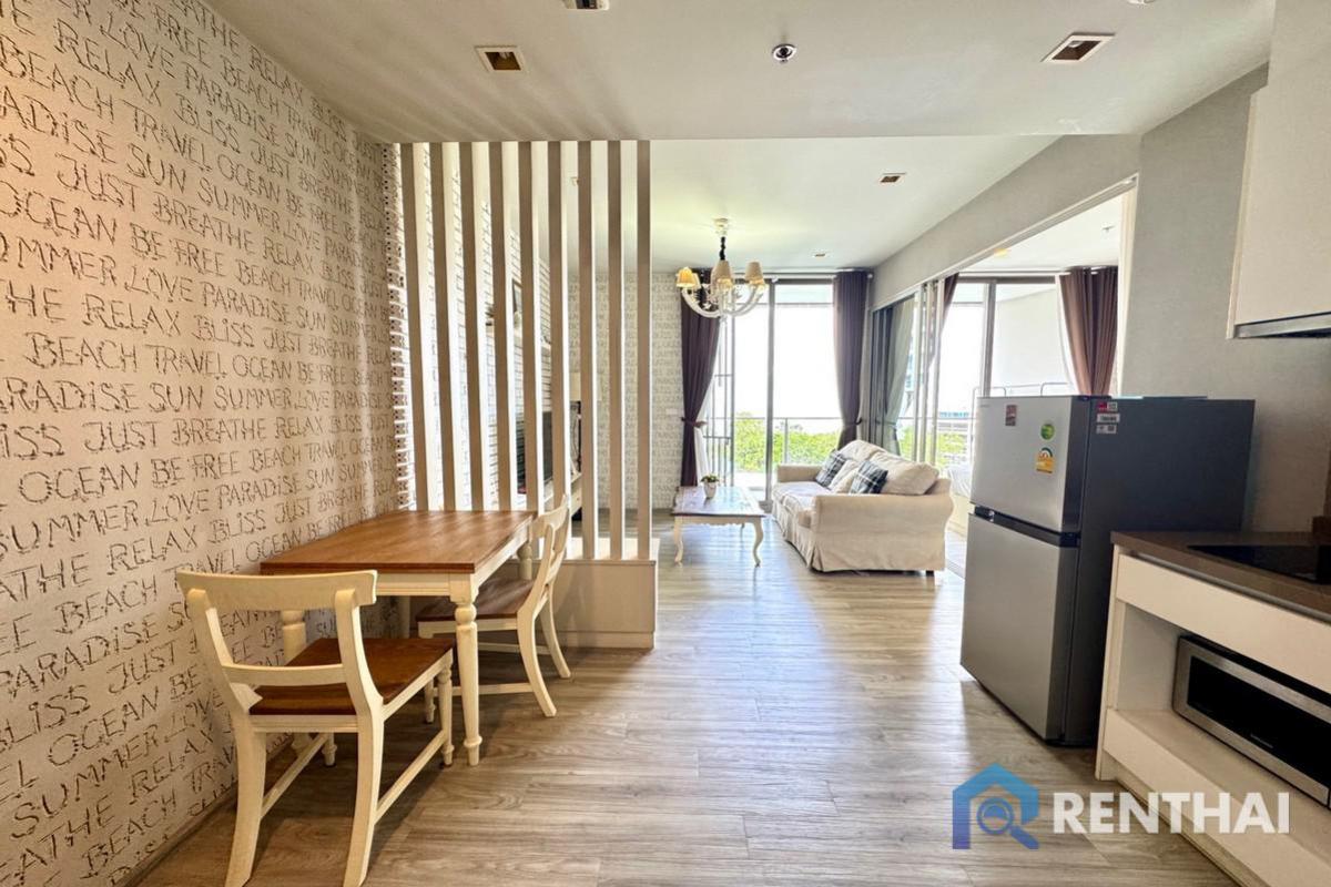 ขายคอนโดพัทยา บางแสน ชลบุรี สัตหีบ : ขายคอนโดติดทะเล ทำเลวงศ์อมาตย์ 1 ห้องนอน ขนาด 40 ตร.ม. ห้องตกแต่งสวยสไตล์เรียบหรู