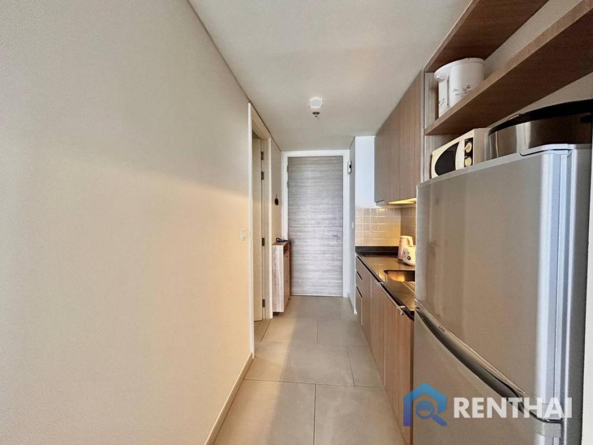 ขายคอนโดพัทยา บางแสน ชลบุรี สัตหีบ : สตูดิโอ คอนโด พร้อมเฟอร์นิเจอร์ Zire Wongamat