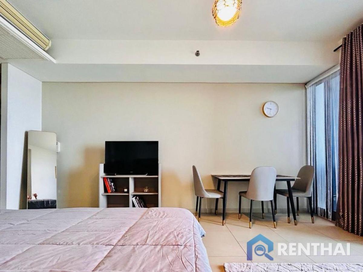 ขายคอนโดพัทยา บางแสน ชลบุรี สัตหีบ : สตูดิโอ คอนโด พร้อมเฟอร์นิเจอร์ Zire Wongamat