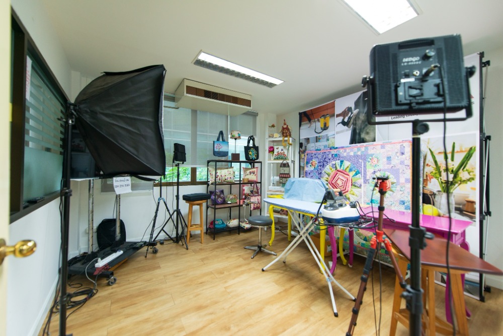 ขายอาคารพาณิชย์สุขุมวิท อโศก ทองหล่อ : อาคารพาณิชย์ BTS เอกมัย / 6 คูหา (ขาย), Commercial Building BTS Ekamai / 6 Units (SALE) PALM801