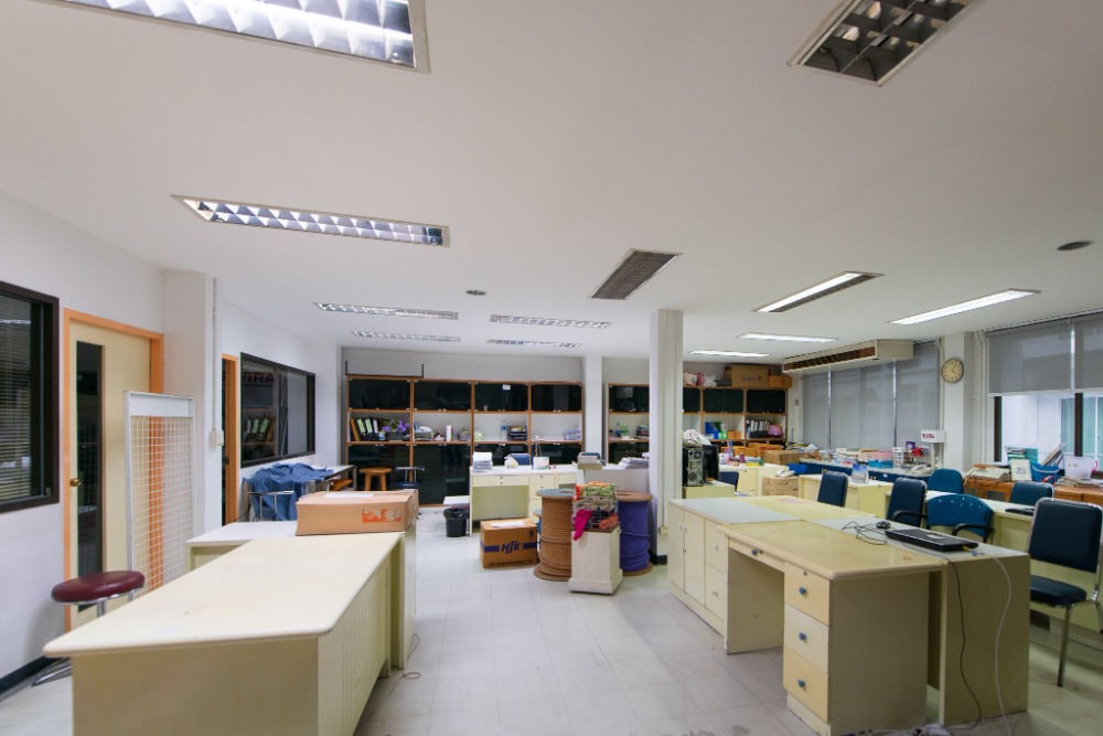 ขายอาคารพาณิชย์สุขุมวิท อโศก ทองหล่อ : อาคารพาณิชย์ BTS เอกมัย / 6 คูหา (ขาย), Commercial Building BTS Ekamai / 6 Units (SALE) PALM801