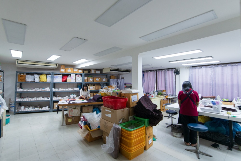 ขายอาคารพาณิชย์สุขุมวิท อโศก ทองหล่อ : อาคารพาณิชย์ BTS เอกมัย / 6 คูหา (ขาย), Commercial Building BTS Ekamai / 6 Units (SALE) PALM801