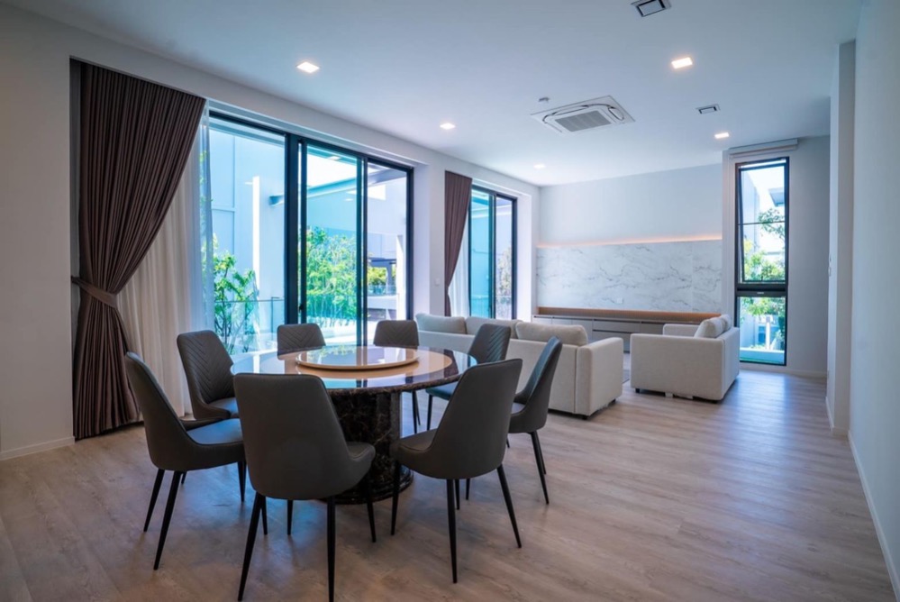 ให้เช่าบ้านพัฒนาการ ศรีนครินทร์ : 🏡 ด่วน !!!  ให้เช่าบ้านเดี่ยว Vive กรุงเทพกรีฑา  /4นอน 5น้ำ/86.4 ตรว./250,000 บาท/เดือน
