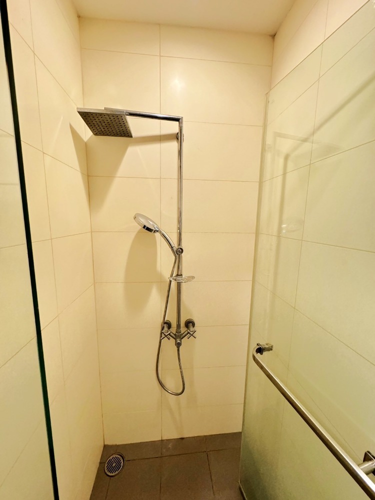 For RentCondoOnnut, Udomsuk : ⚡Availble (1 Bedroom)⚡Wyne Sukhumvit⚡Near BTS Phrakanong⚡LineID: @RizzEstate(With@ In Front) ⚡