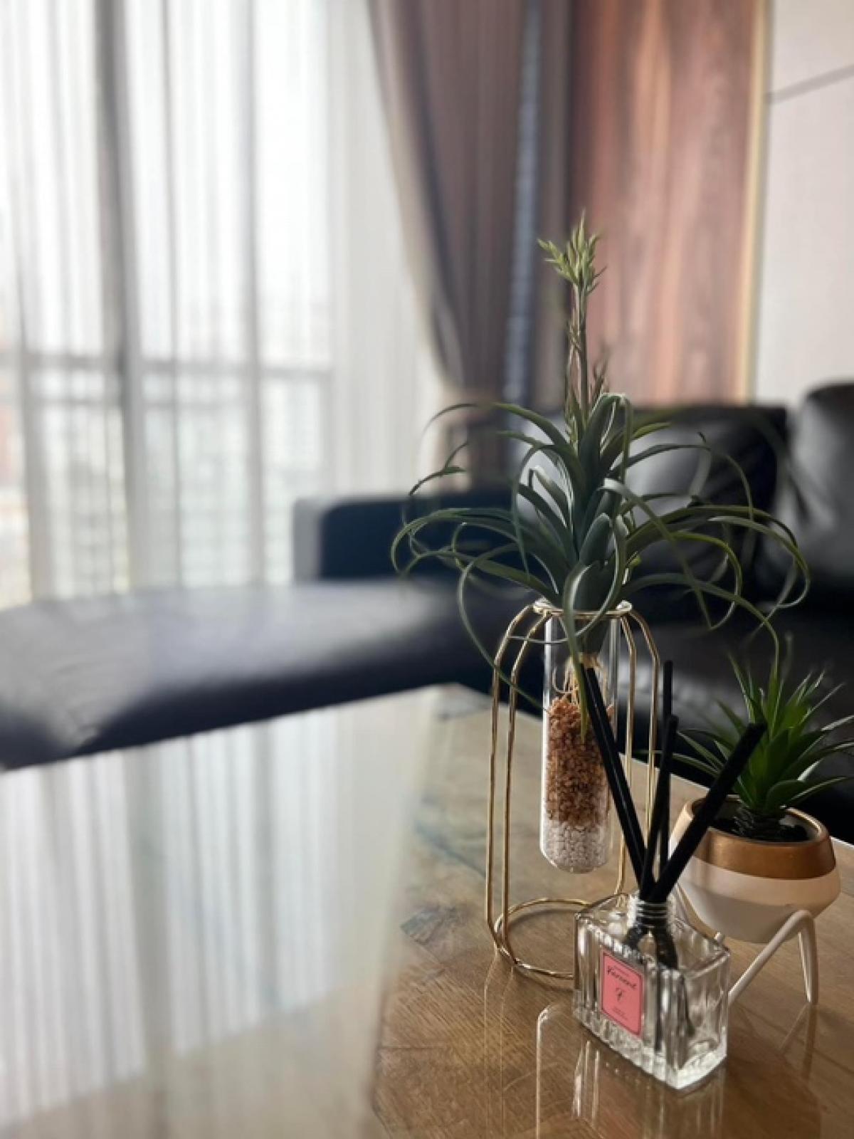 For SaleCondoSukhumvit, Asoke, Thonglor : 📢👇Sell corner unit with tenant til  8/9/2026 at XXXIX By Sansiri, one of the luxurious most wanted place to live or invest as it located in Em district and very close to BTS