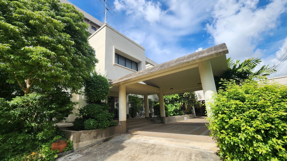 For SaleHouseBang Sue, Wong Sawang, Tao Pun : 3-storey detached house, 1616 sq.m., well-built, Prachachuen Soi 12, next to Dhurakij Pundit University