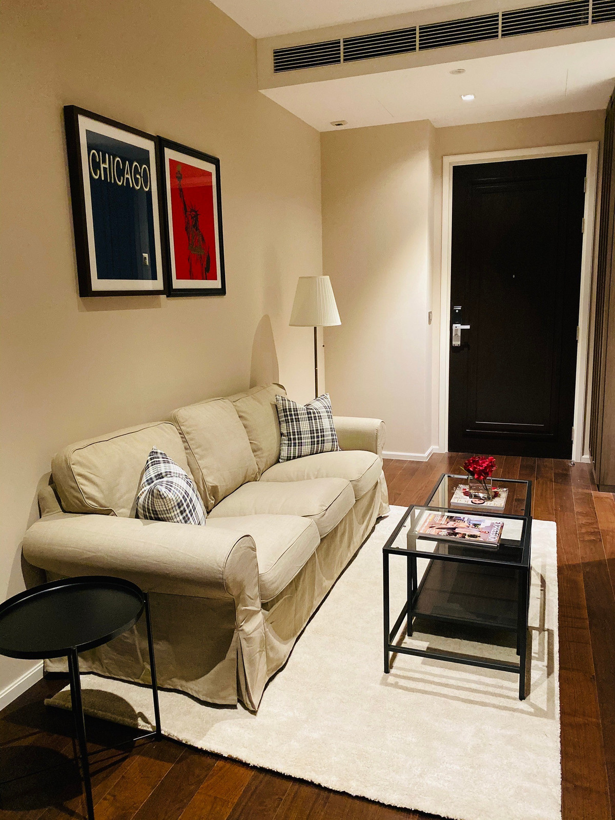 For RentCondoSukhumvit, Asoke, Thonglor : • 𝐃𝐢𝐩𝐥𝐨𝐦𝐚𝐭 𝐒𝐤𝐯 𝟑𝟗 • 𝟏 𝐁𝐞𝐝 • 𝟓𝟑 𝐒𝐪𝐦. • 𝟓𝟎𝟎𝟎𝟎 • 𝐅𝐮𝐥𝐥𝐲-𝐅𝐮𝐫𝐧𝐢𝐬𝐡𝐞𝐝 𝐋𝐢𝐧𝐞 𝐈𝐃 : 𝐕𝐚𝐬𝐬𝐢𝐥𝐲