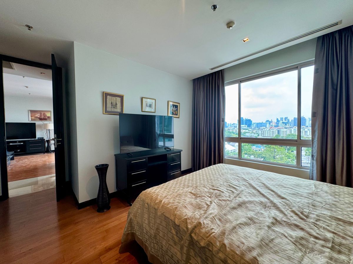 For RentCondoSathorn, Narathiwat : 📍The Lofts Yennakart, 2 bedroom, Good condiotion, Fully furnished, Open view 🤩