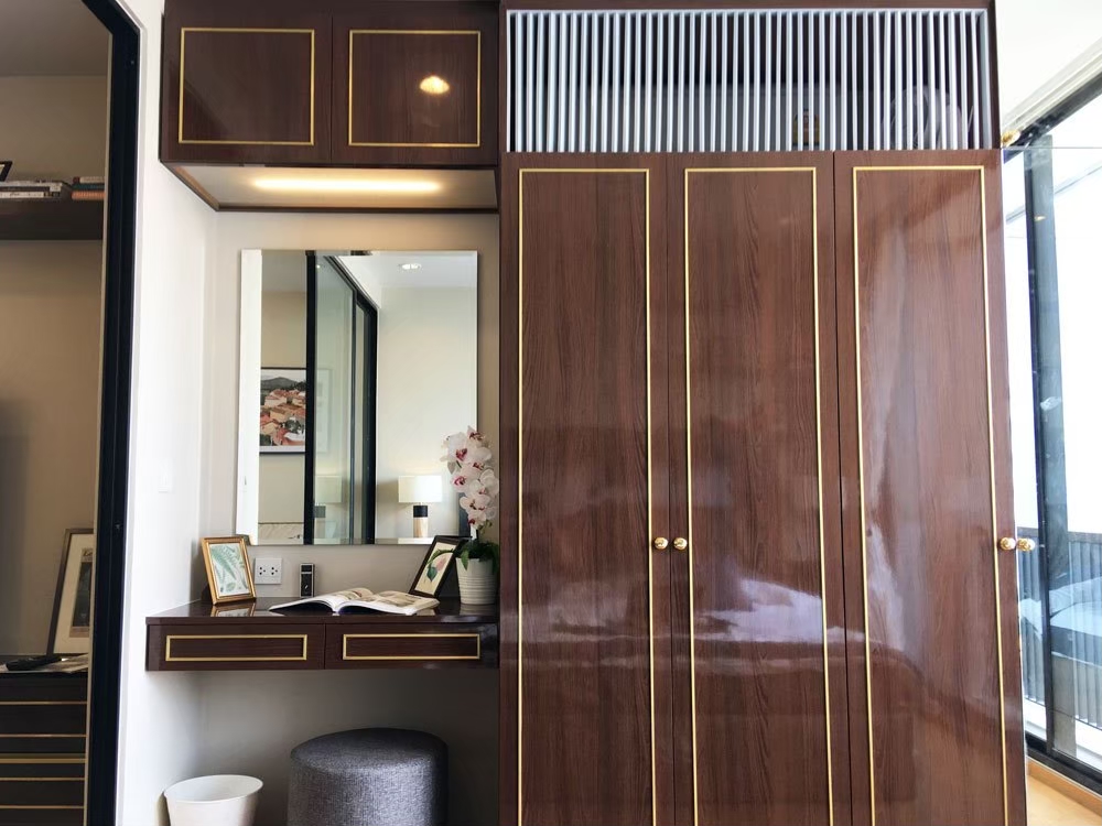 ให้เช่าคอนโดสาทร นราธิวาส : ชั้นสูง เเต่งบิ้วอินเฟอร์นิเจอร์สวย เช่า 1 ห้องนอน 1 ห้องน้ำ โนเบิล รีโว สีลม