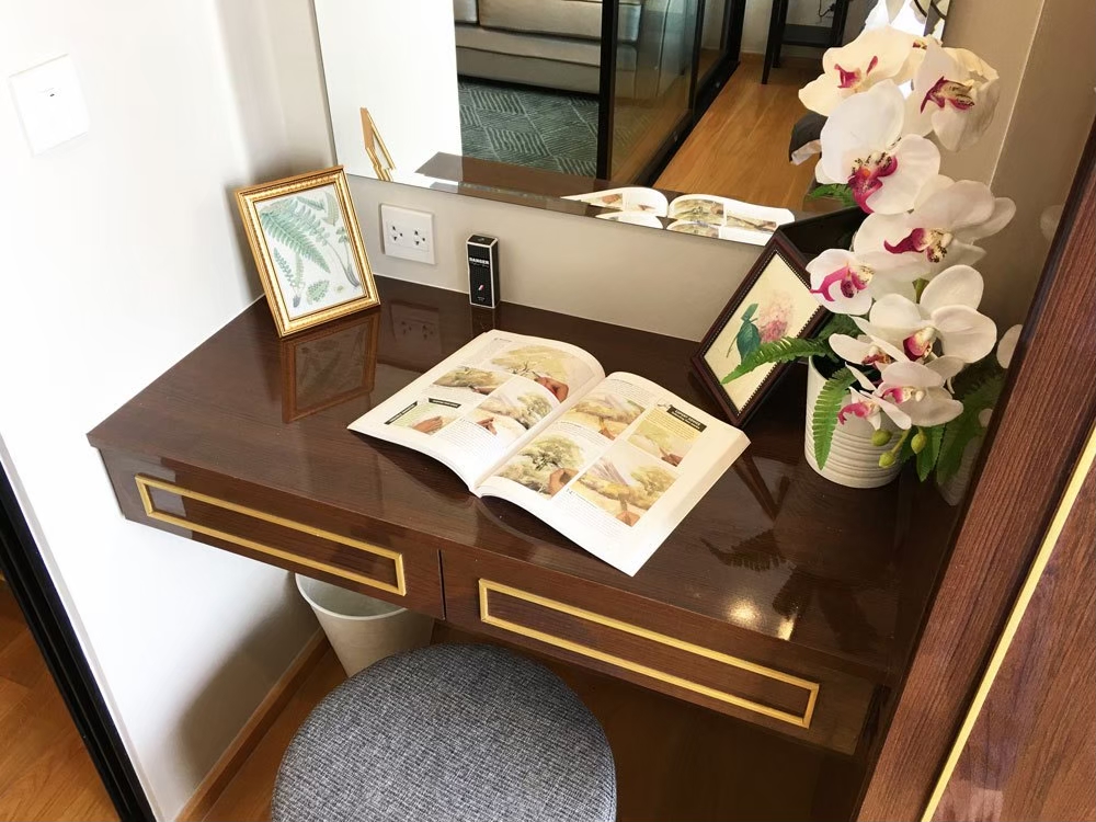 ให้เช่าคอนโดสาทร นราธิวาส : ชั้นสูง เเต่งบิ้วอินเฟอร์นิเจอร์สวย เช่า 1 ห้องนอน 1 ห้องน้ำ โนเบิล รีโว สีลม