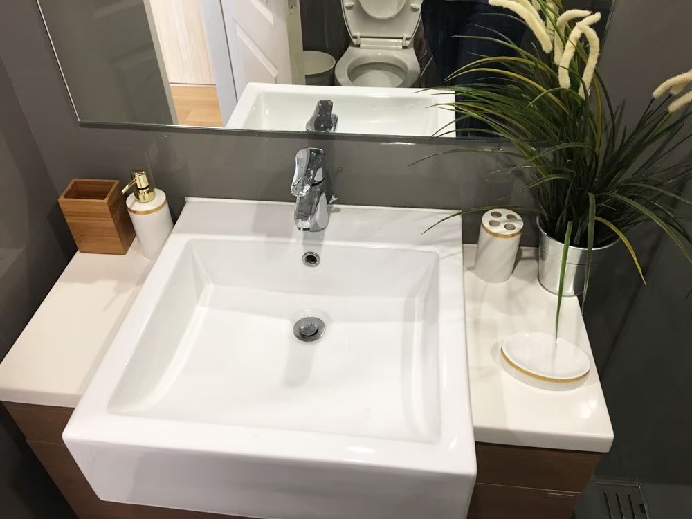 ให้เช่าคอนโดสาทร นราธิวาส : ชั้นสูง เเต่งบิ้วอินเฟอร์นิเจอร์สวย เช่า 1 ห้องนอน 1 ห้องน้ำ โนเบิล รีโว สีลม