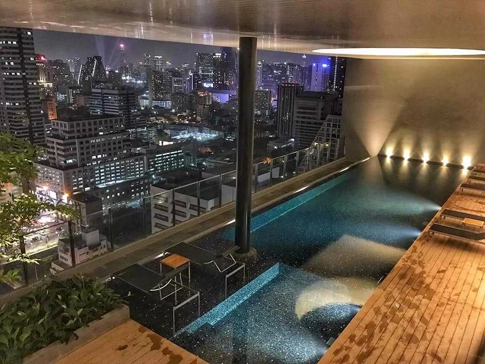 ให้เช่าคอนโดสาทร นราธิวาส : ชั้นสูง เเต่งบิ้วอินเฟอร์นิเจอร์สวย เช่า 1 ห้องนอน 1 ห้องน้ำ โนเบิล รีโว สีลม