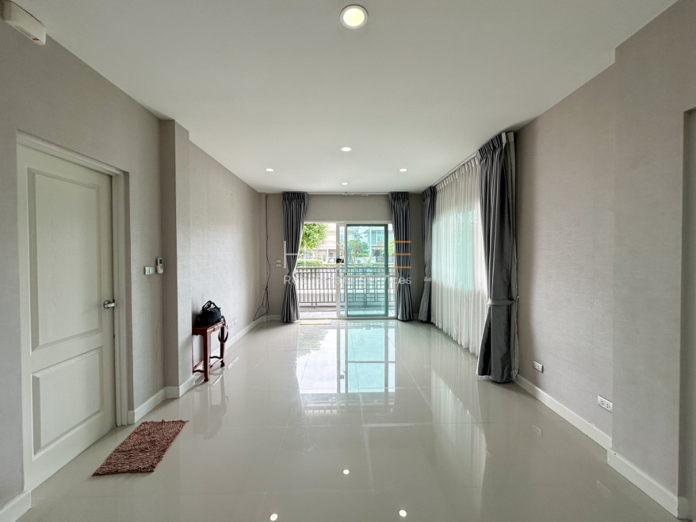 ขายบ้านนนทบุรี บางใหญ่ บางบัวทอง : แปลงหน้าสวน 4 ห้องนอน สภาพใหม่ ✨ เซนโทร ราชพฤกษ์ / 4 ห้องนอน (ขาย), Centro Ratchapruek / 4 Bedrooms (SALE) BALL118