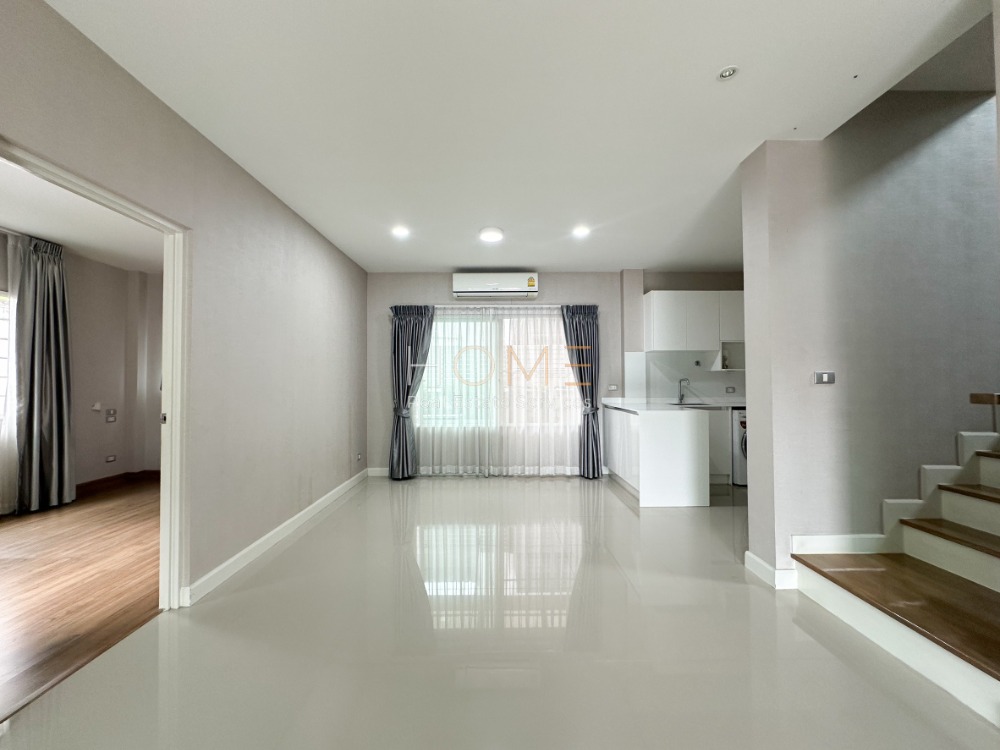 ขายบ้านนนทบุรี บางใหญ่ บางบัวทอง : แปลงหน้าสวน 4 ห้องนอน สภาพใหม่ ✨ เซนโทร ราชพฤกษ์ / 4 ห้องนอน (ขาย), Centro Ratchapruek / 4 Bedrooms (SALE) BALL118