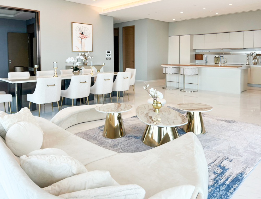 ขายคอนโดวิทยุ ชิดลม หลังสวน : ห้องนี้ขายพร้อมผู้เช่า ที่จ่าย Upfront มาเรียบร้อยแล้วถึง 2 ปี ค่าเช่า 550,000 บาท/เดือน