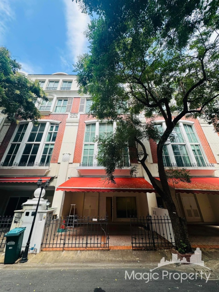 For RentTownhomeSukhumvit, Asoke, Thonglor : 4 Bedroom Townhouse For Rent in Baan Klang Krung Thonglor, Watthana, Bangkok