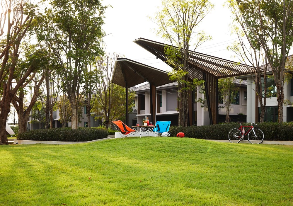 ขายบ้านลาดกระบัง สุวรรณภูมิ : 𝗦𝗔𝗥𝗔𝗡𝗦𝗜𝗥𝗜 𝗦𝗥𝗜𝗩𝗔𝗥𝗘𝗘 มาเเต่ตัว พร้อมอยู่ลดแบบจัดเต็ม❗️เริ่ม 𝟴.𝟭𝟵 ล้าน* แต่งครบยกหลัง 𝗙𝘂𝗹𝗹𝘆 𝗙𝘂𝗿𝗻𝗶𝘀𝗵𝗲𝗱 𝟯ห้องนอน𝟯ห้องน้ำ📱𝟬𝟴𝟭-𝟵𝟴𝟯-𝟲𝟲𝟮𝟱