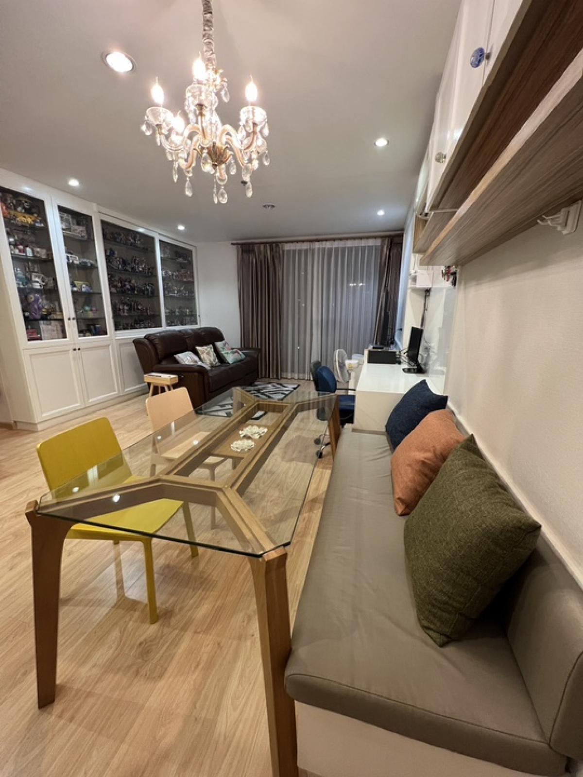 For SaleCondoSukhumvit, Asoke, Thonglor : 📢👇Corner unit at  Rhythm Sukhumvit 42,affordable and worth price for living or investing as located in good area and only few steps to BTS