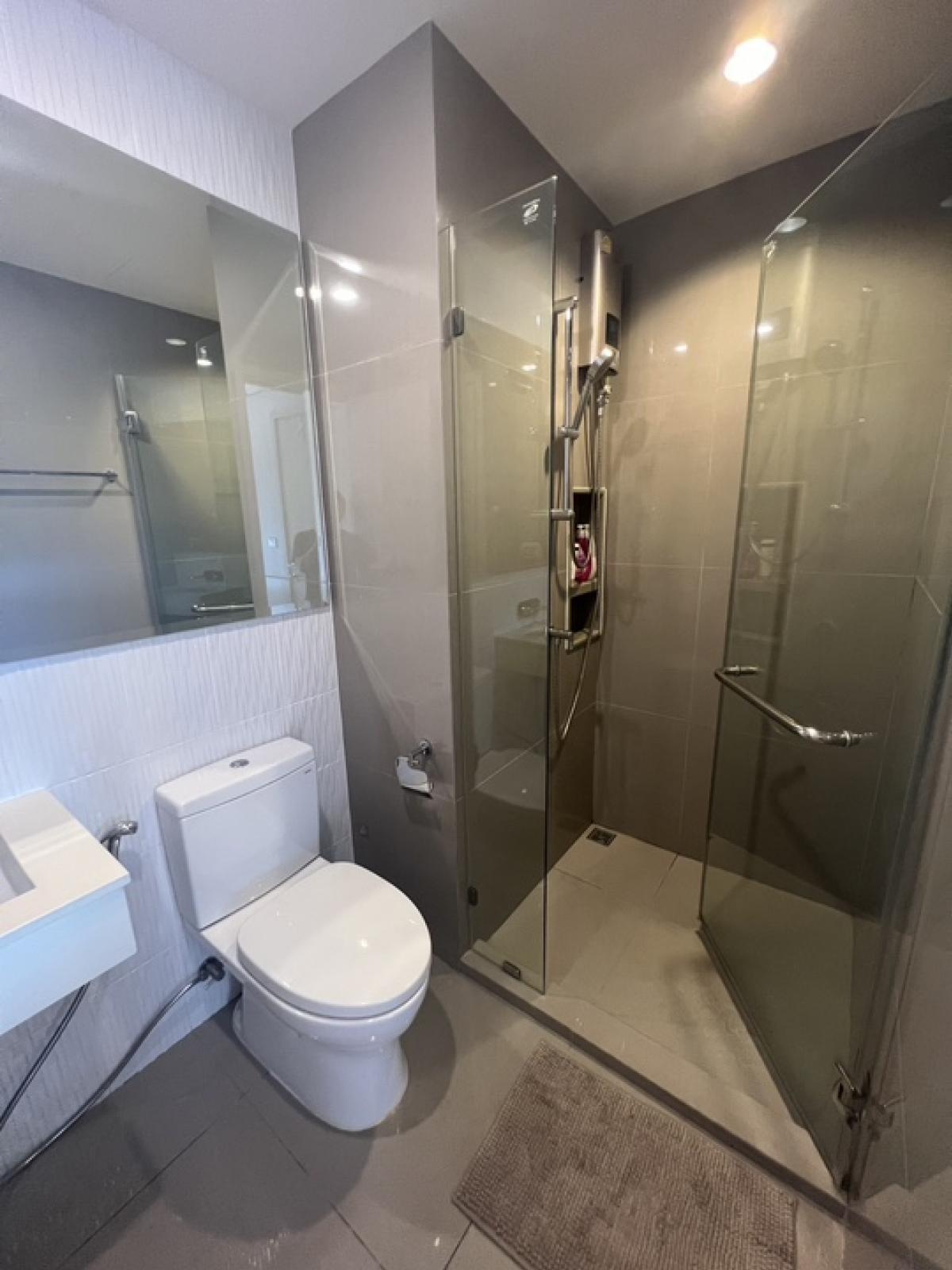 For SaleCondoSukhumvit, Asoke, Thonglor : 📢👇Corner unit at  Rhythm Sukhumvit 42,affordable and worth price for living or investing as located in good area and only few steps to BTS